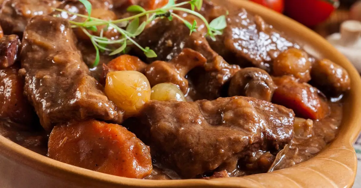 Ragoût de Boeuf Bourguignon au Thermomix : Un plat traditionnel  Exquis