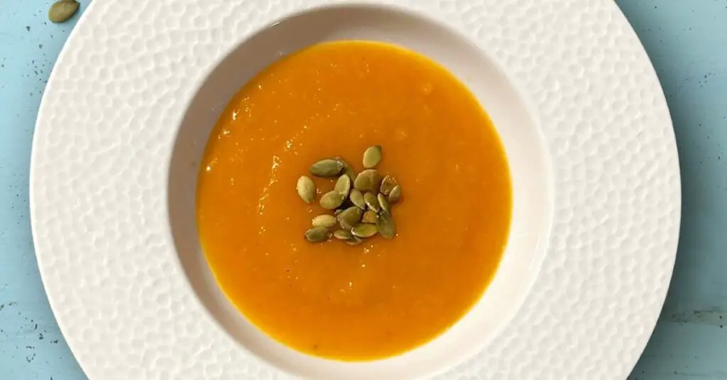 Soupe à la courge butternut et à la poire au Thermomix : Harmonie Gourmande