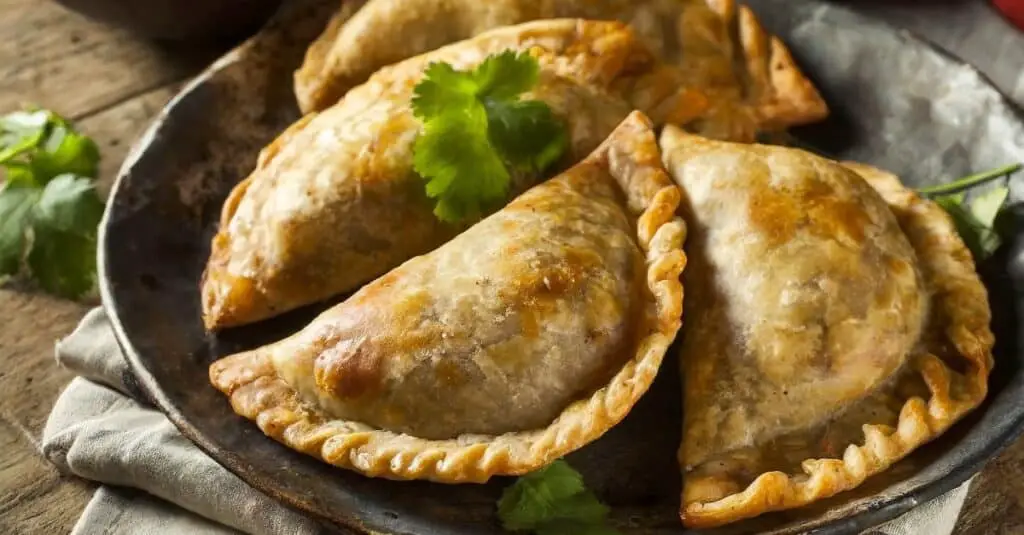 Empanadas au Poulet au Thermomix : Voyagez au Cœur de l'Amérique Latine avec cette Délicieuse Fusion