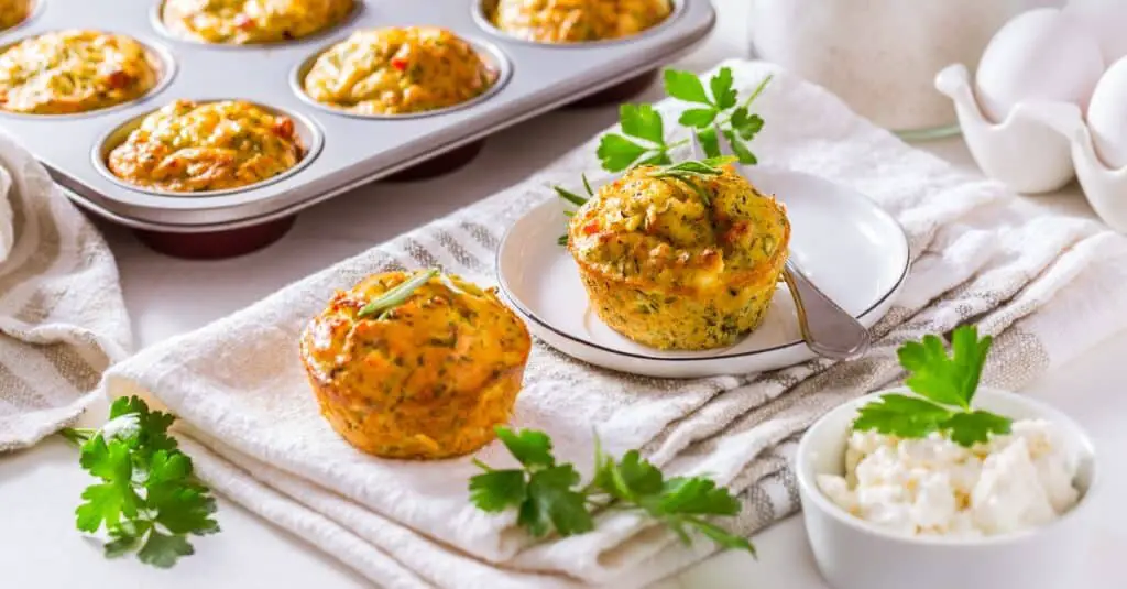 Muffins Courgette et Fromage Feta au Thermomix : La Fusion Parfaite de la Fraîcheur et de la Gourmandise