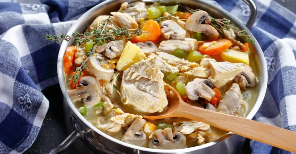 Ragoût de Poulet aux Champignons et Légumes au Thermomix : Une Explosion de Saveurs Réconfortantes