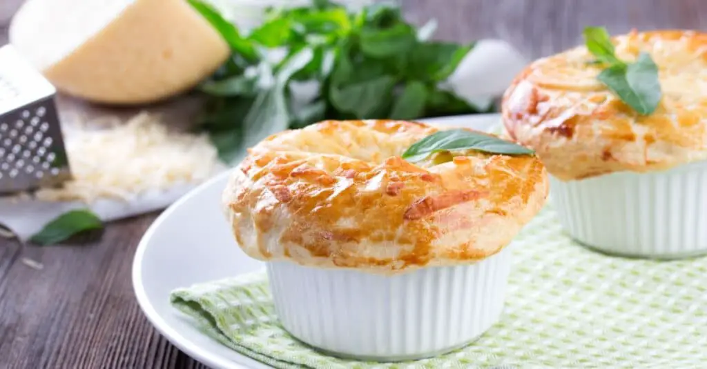 Soufflé au Poulet et Fromage au Thermomix : Une Élégante Fusion de Saveurs et de Légèreté