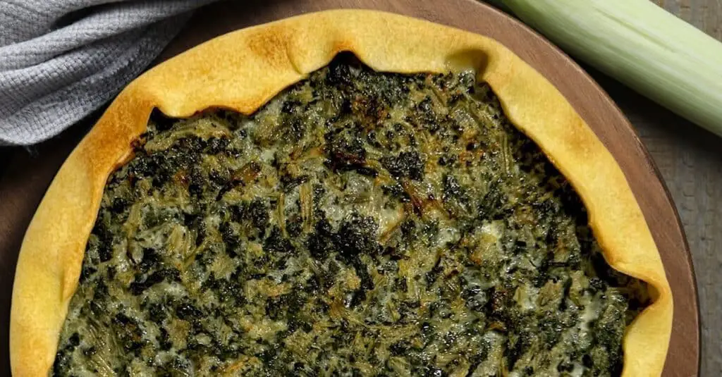 Tarte salée aux poireaux et blettes au Thermomix : Une Élégance Végétarienne