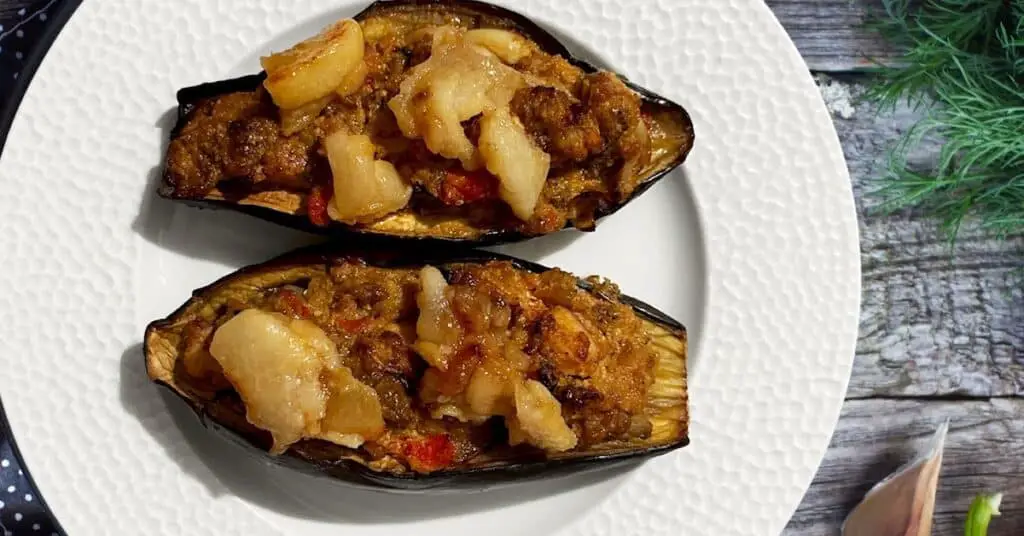 Aubergines farcies au poulpe poire sauce romanes au Thermomix : Un Délice Méditerranéen