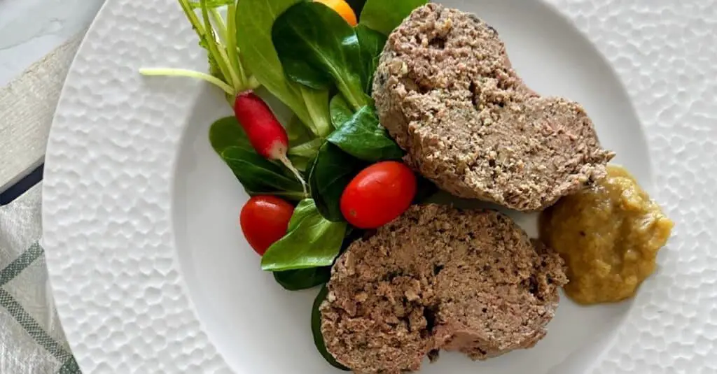 Pain de viande aux champignons crème d’oignons au Thermomix : Savoureux et Convivial 