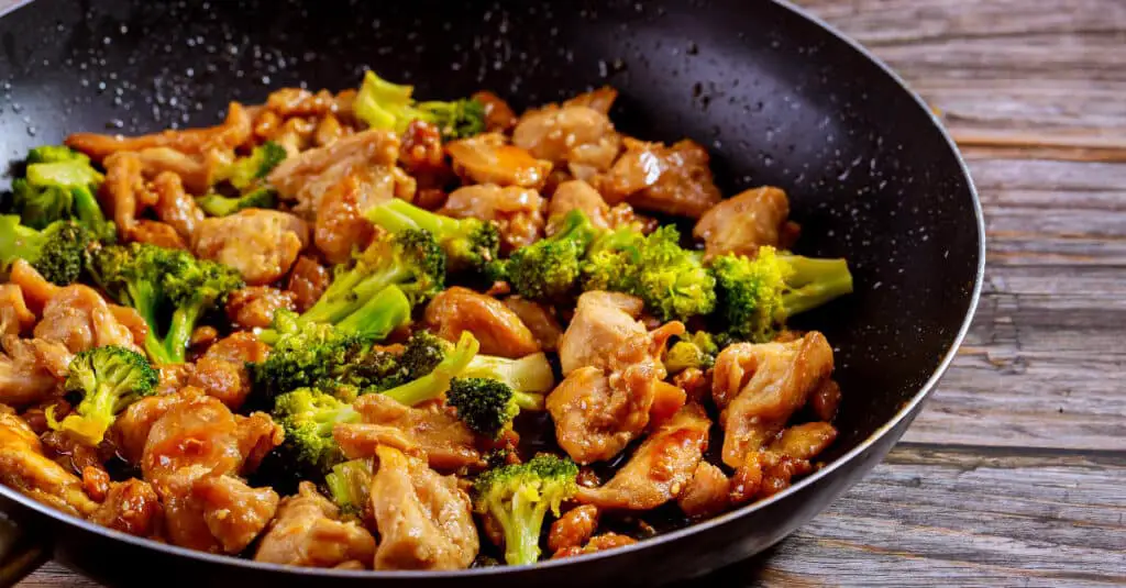 Poulet Teriyaki au Brocoli au Thermomix : Un Plat Savoureux et Équilibré pour vos Repas en Famille