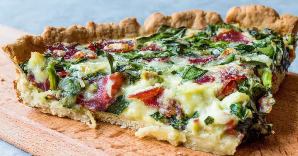 Quiche aux Épinards Bette et Pastrami au Thermomix : Un Festin Savoureux en Quelques Étapes Faciles