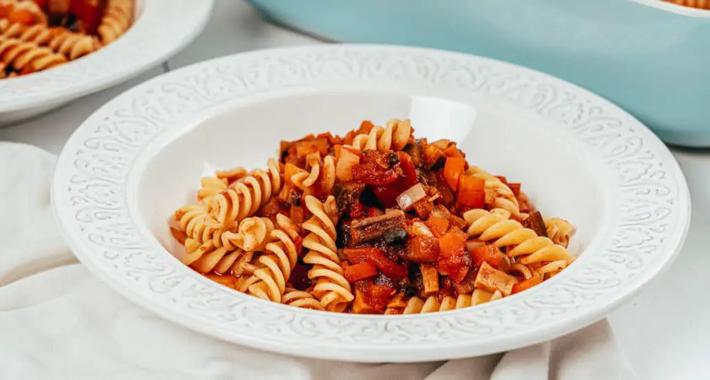 Fusilli aux Aubergines Poivrons et Champignons au Thermomix