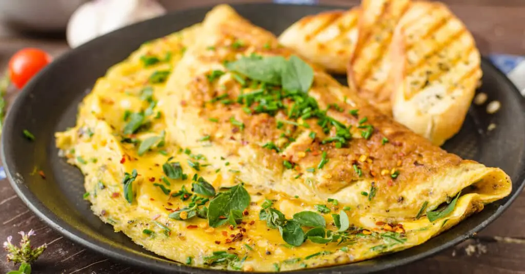 Recette d'Omelette à la Ciboulette et à l'Origan au Thermomix : Savoureuse et Facile à Réaliser