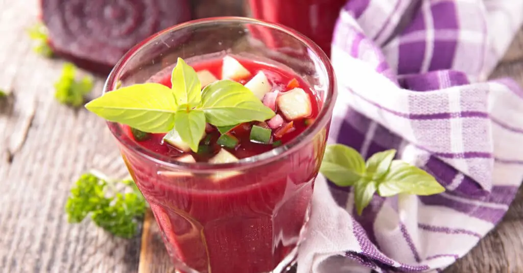 Recette de Gaspacho de Betterave au Thermomix : Fraîcheur et Saveurs Vibrantes en un Clin d'Œil