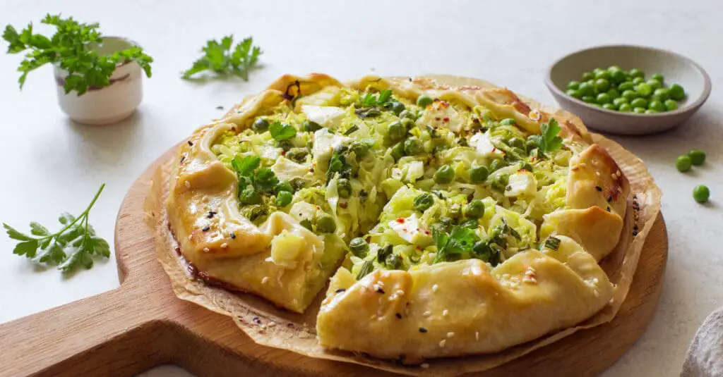 Tarte Rustique au Chou Pois Verts et Feta au Thermomix : Un Plaisir Rustique à Déguster