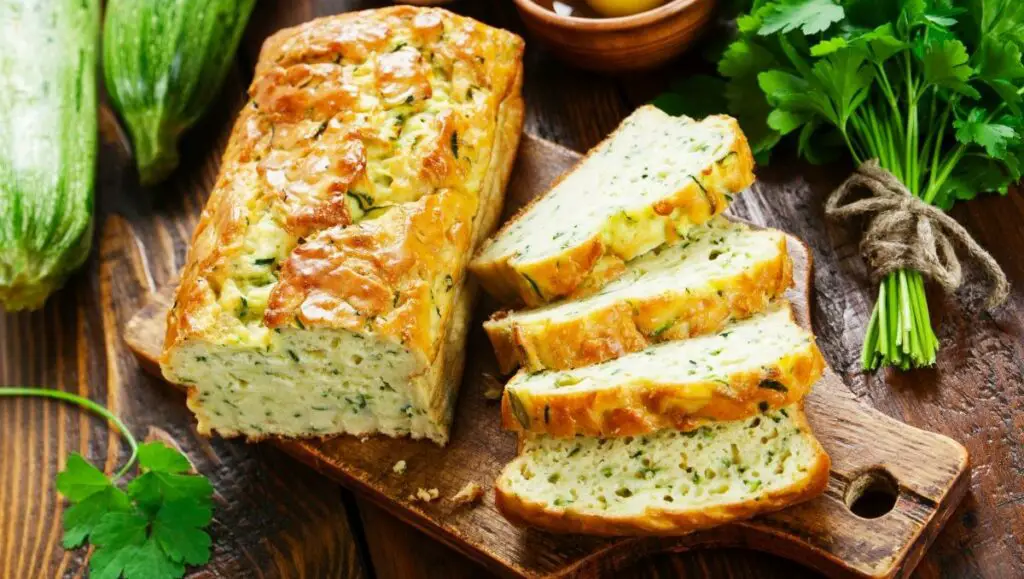 Gâteau aux Courgettes Salé au Thermomix : Une Délicieuse Alternative Saine et Savoureuse