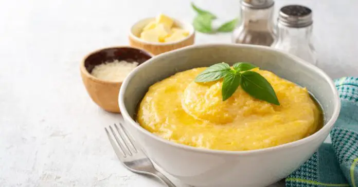 Polenta au Beurre et Fromage Parmesan au Thermomix : Un Accompagnement Crémeux et Savoureux