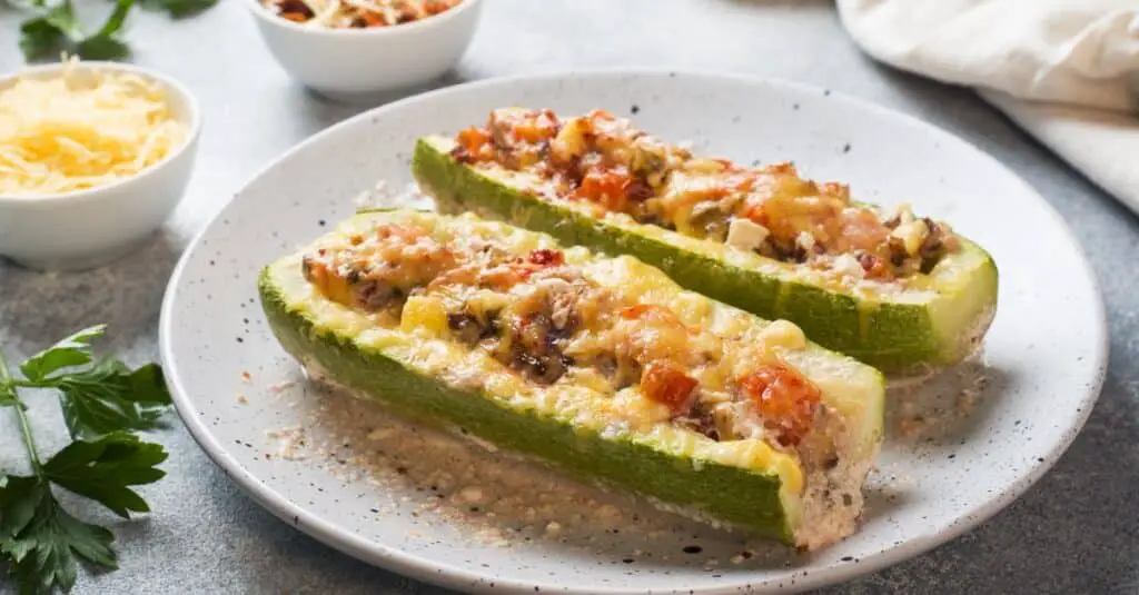 Courgettes Farcies aux Champignons et Poulet au Thermomix : Une Explosion de Saveurs