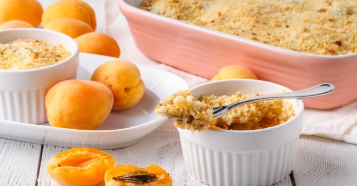 Crumble Savoureux aux Abricots au Thermomix : Un Dessert Fruité et Croustillant