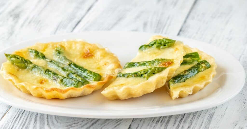 Mini Tartes aux Asperges et Mozzarella au Thermomix : Des Bouchées Délicieuses et Élégantes