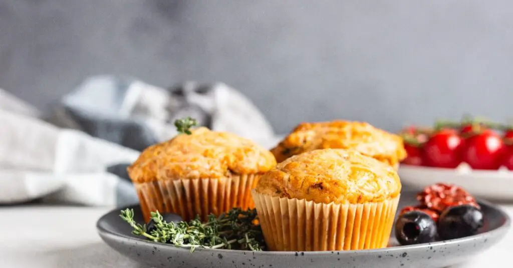 Muffins Salés aux Tomates Séchées et Olives au Thermomix : Parfaits pour l'Apéritif