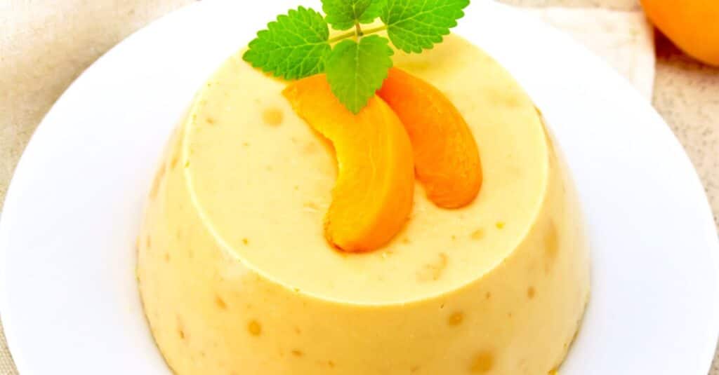 Panna Cotta d'Abricots au Thermomix : Une Délicatesse Fruité et Crémeuse