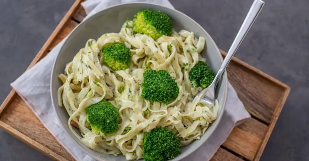 Tagliatelle à la Crème et au Brocoli au Thermomix : Onctuosité et Légèreté