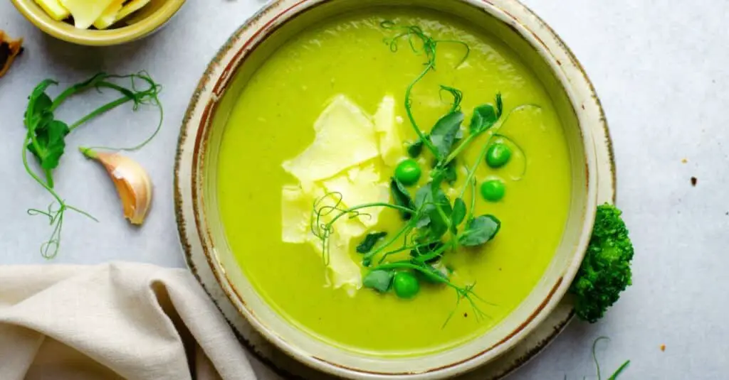 Velouté de Petits Pois au Citron au Thermomix : Un Soupe Fraîche et Parfumée