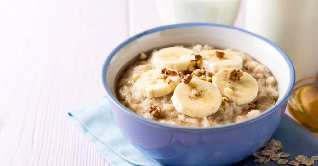 Bouillie d'Avoine à la Banane Noix et Miel au Thermomix : Un Petit-Déjeuner Nourrissant et Délicieux