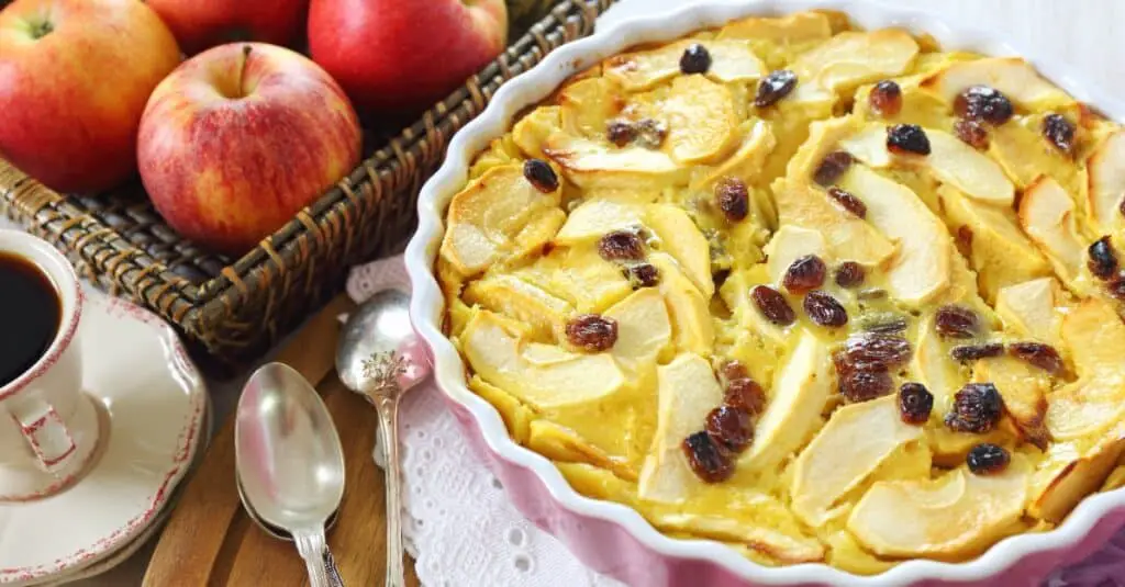 Clafoutis aux Pommes et Raisins Secs au Thermomix : Un Dessert Gourmand et Fruité