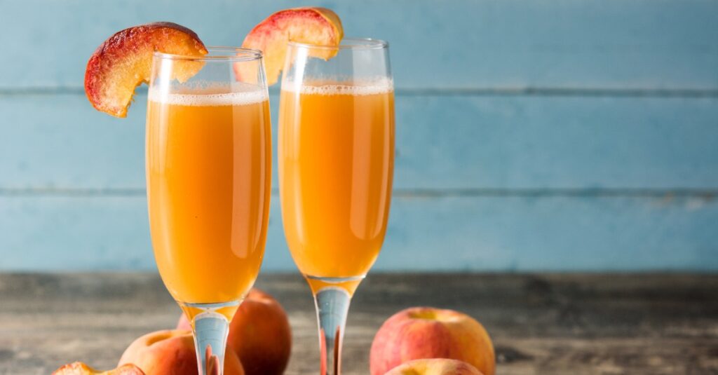 Cocktail Bellini au Thermomix : Une Boisson Élégante et Rafraîchissante