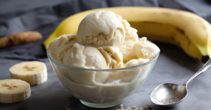 Crème Glacée à la Vanille et Banane au Thermomix : Un Dessert Rafraîchissant et Crémeux