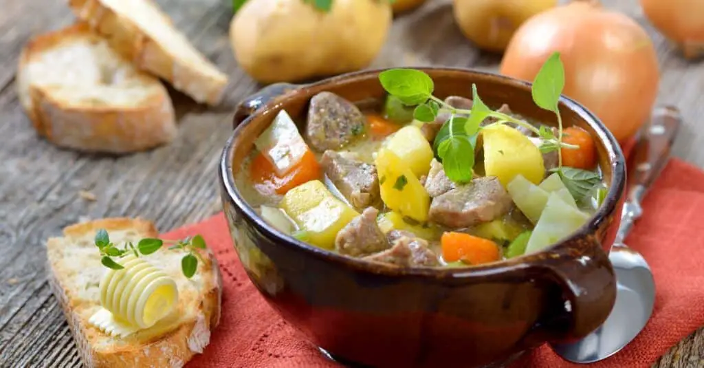 Irish Stew au Thermomix : Un Ragoût Traditionnel Irlandais Savoureux