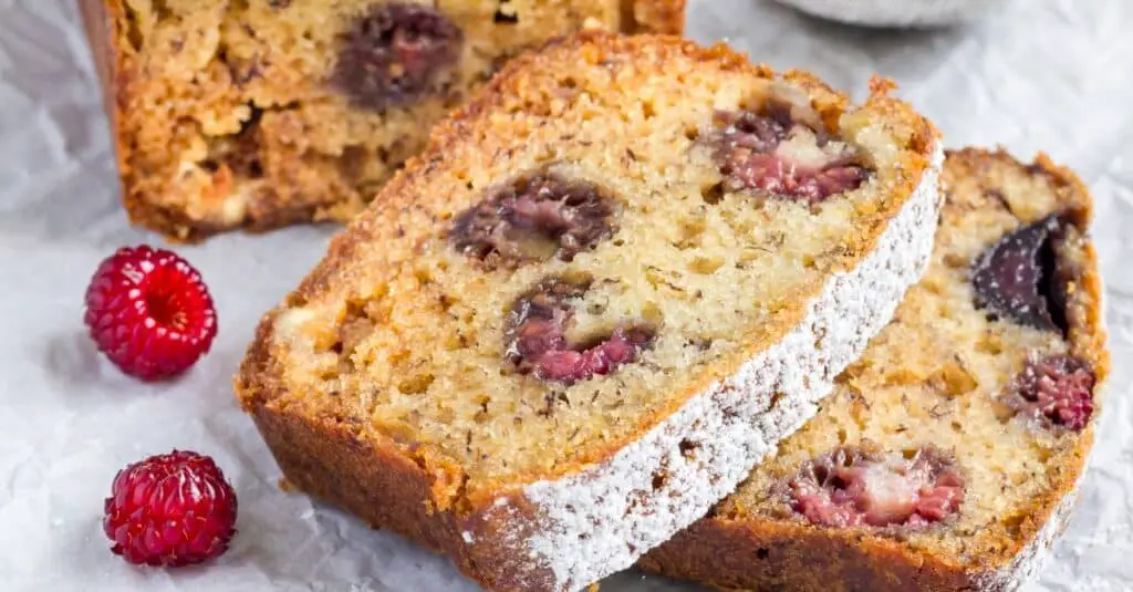 Pain à la Banane et Framboises au Thermomix : Un Délice Fruité et Moelleux