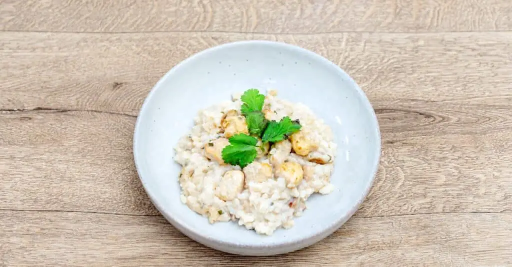 Risotto au Poulet et aux Champignons Weight Watchers : Un Plat Crémeux et Réconfortant, Sans les Calories Superflues !