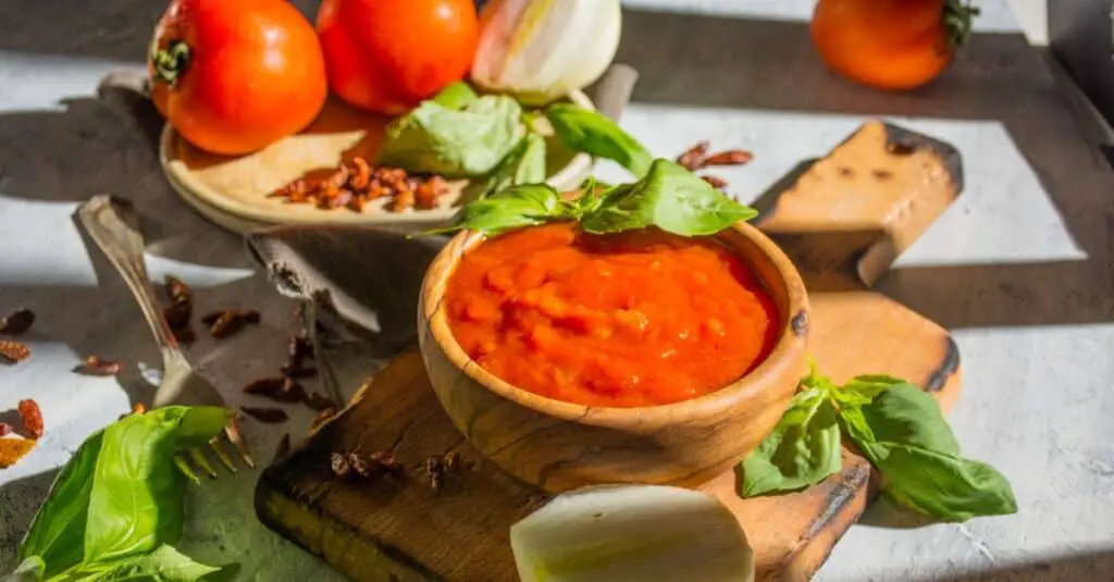 Sauce Arrabiata Exquise au Thermomix : Un Piquant Délice Italien