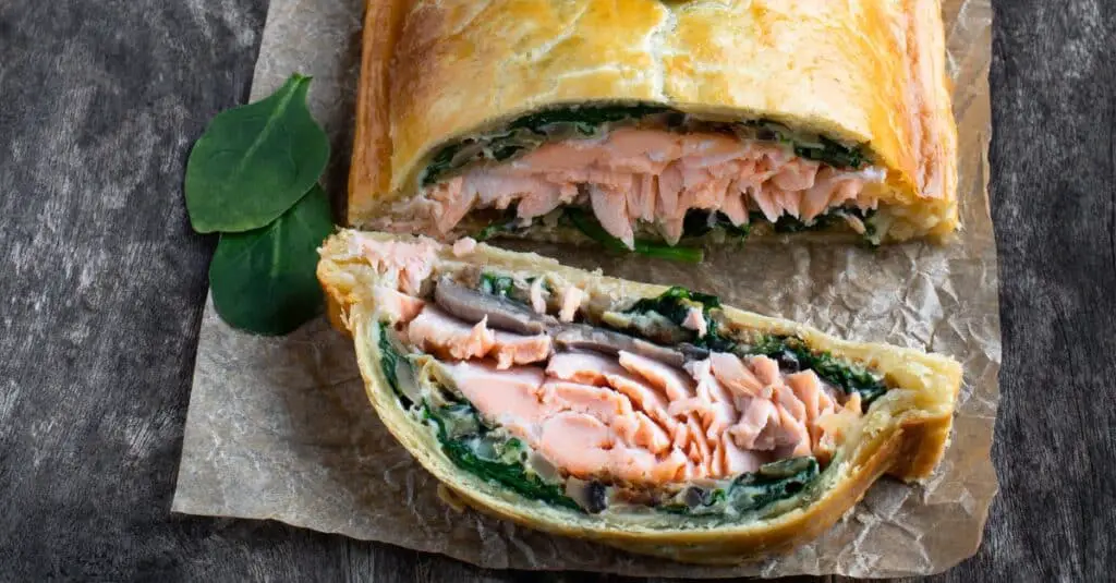 Saumon Wellington aux Épinards au Thermomix : Une Recette Élégante et Savoureuse