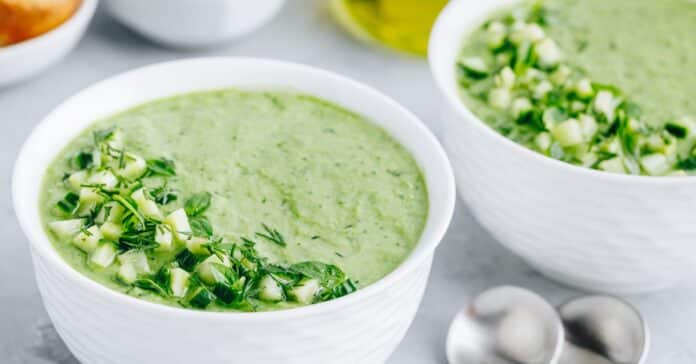 Gaspacho de Concombre Frais Weight Watchers : Une Soupe Froide et Légère pour l'Été