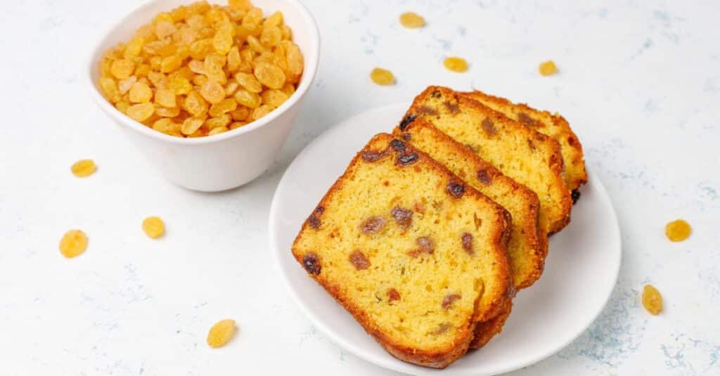 Gâteau aux Raisins Secs au Thermomix : Un Délice Moelleux et Fruité