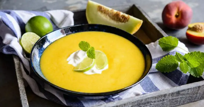 Soupe Froide au Melon et Pêches au Thermomix : Un Délice Rafraîchissant d'Été