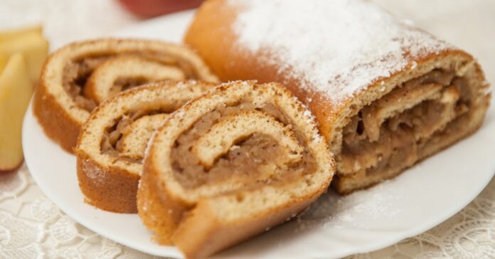 Biscuit Roulé aux Pommes au Thermomix : Un Dessert Gourmand et Moelleux