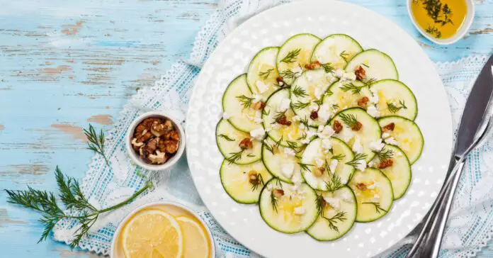 Carpaccio de Courgettes Feta Noix et à l'Aneth Weight Watchers : Une Entrée Fraîche et Savoureuse