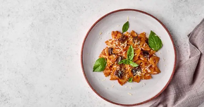 Farfalle aux Aubergines Weight Watchers : Un Plat Savoureux et Légèrement Grillé