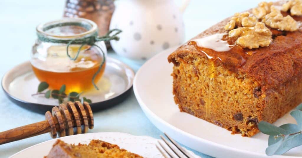 Gâteau aux Carottes Miel et Noix au Thermomix : Une Douceur Moelleuse et Parfumée