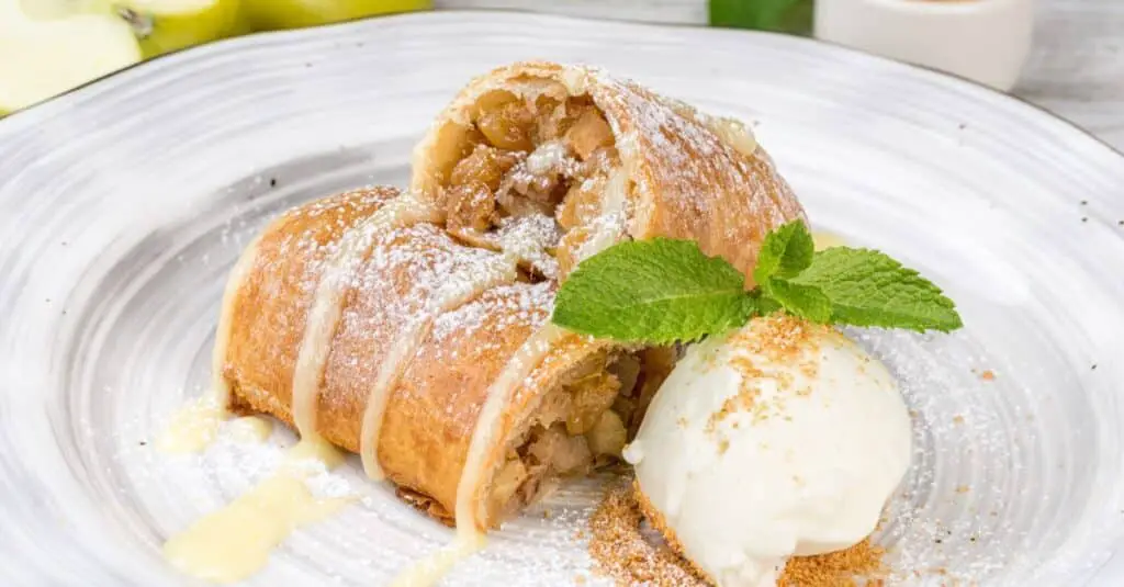 Mini Strudel aux Pommes et Sucre Glace au Thermomix