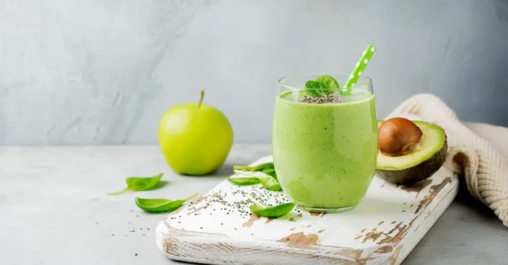 Smoothie Avocat Épinards et Pomme au Thermomix : Une Boisson Santé Pleine de Fraîcheur