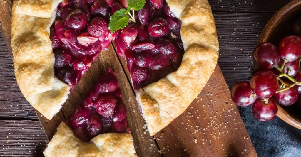 Galette Rustique aux Raisins Rouges au Thermomix : Un Dessert Fruité et Croquant