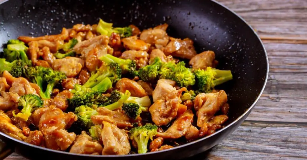 Morceaux de Dinde Teriyaki au Brocoli au Thermomix : Un Plat Savoureux et Sain