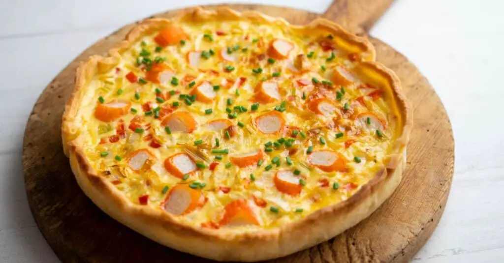 Quiche au Surimi et Emmental au Thermomix : Une Tarte Salée Simple et Savoureuse