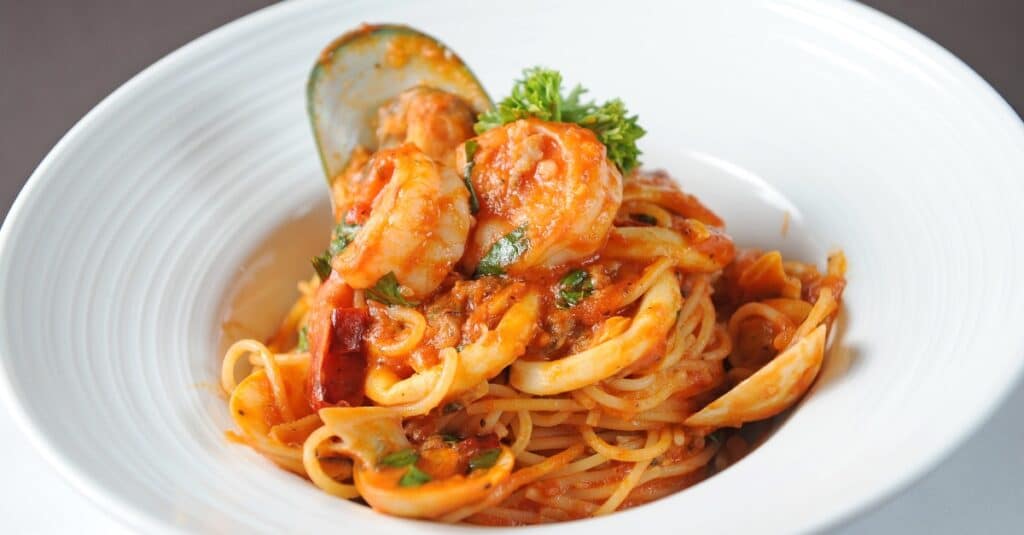 Spaghetti aux Fruits de Mer et Tomates au Thermomix : Un Plat Méditerranéen Savoureux