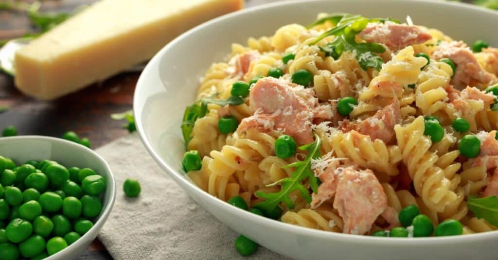 Fusilli au Saumon Petits Pois et Parmesan Weight Watchers