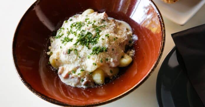 Gnocchi Carbonara avec Guanciale et Parmesan au Thermomix : Crémeux et Savoureux